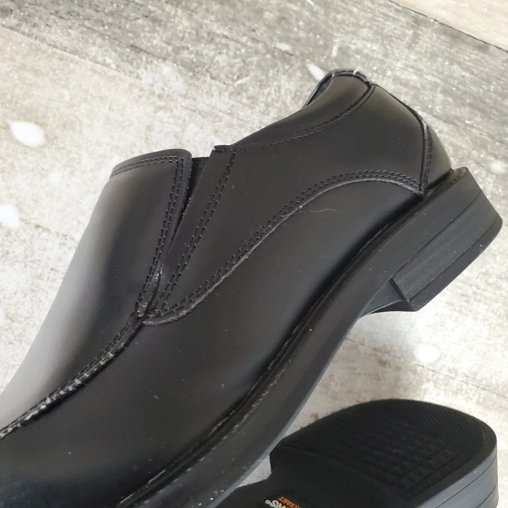 Dockers Lawton Mens Work Dress Loafer Shoe Sz 8.5 M Black Leather Slip Resistant